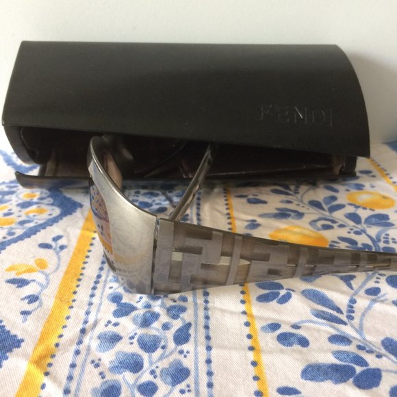 Fendi Sunglasses - Picture 2 of 2